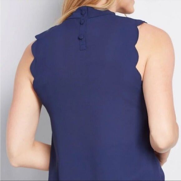 Modcloth Outstanding Scallops Sleeveless Blouse Navy Blue 4X - Picture 4 of 12
